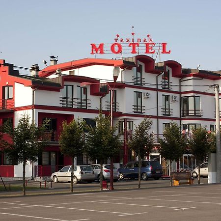Taxi Bar Motel Bosanska Gradiska Exteriér fotografie