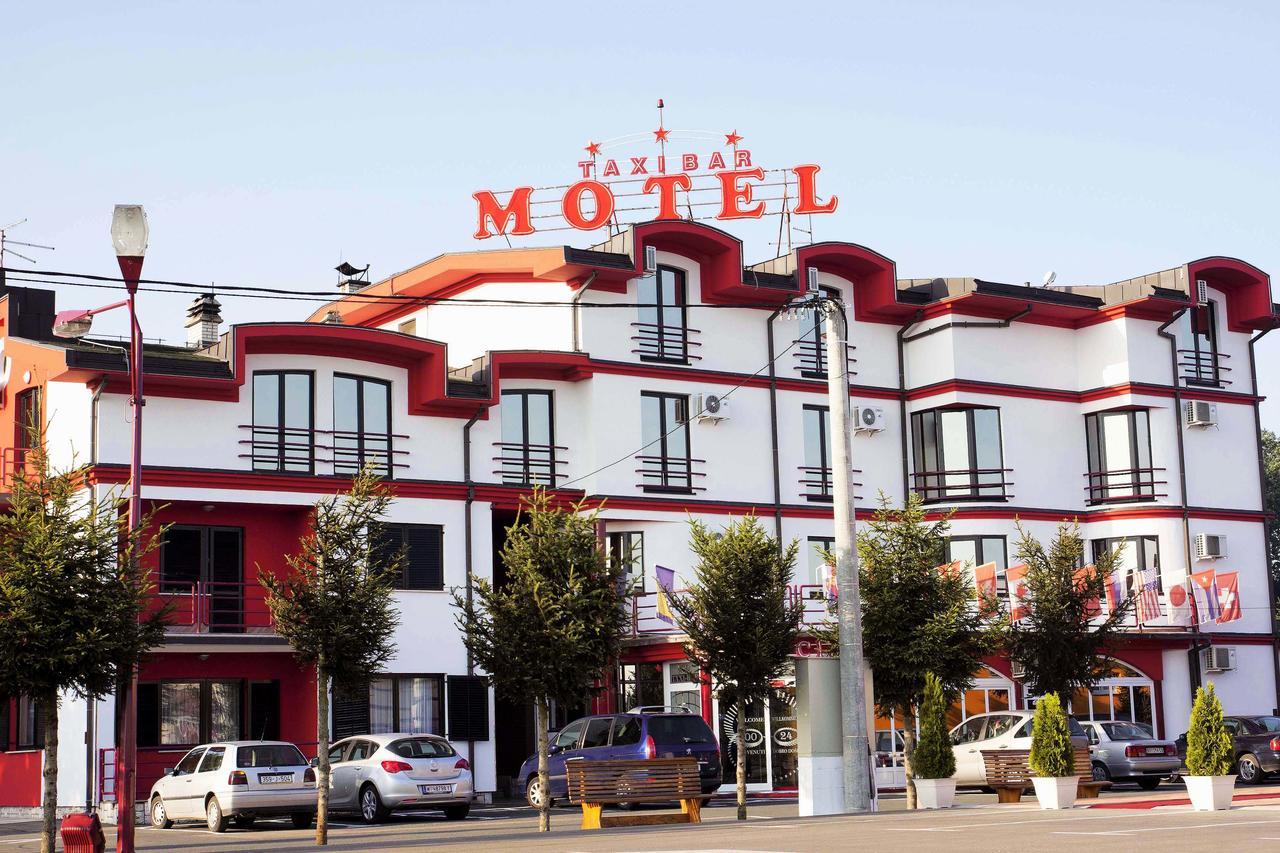 Taxi Bar Motel Bosanska Gradiska Exteriér fotografie